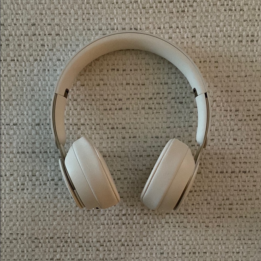 Beats Solo Pro Noise Cancelling Wireless Headphones
